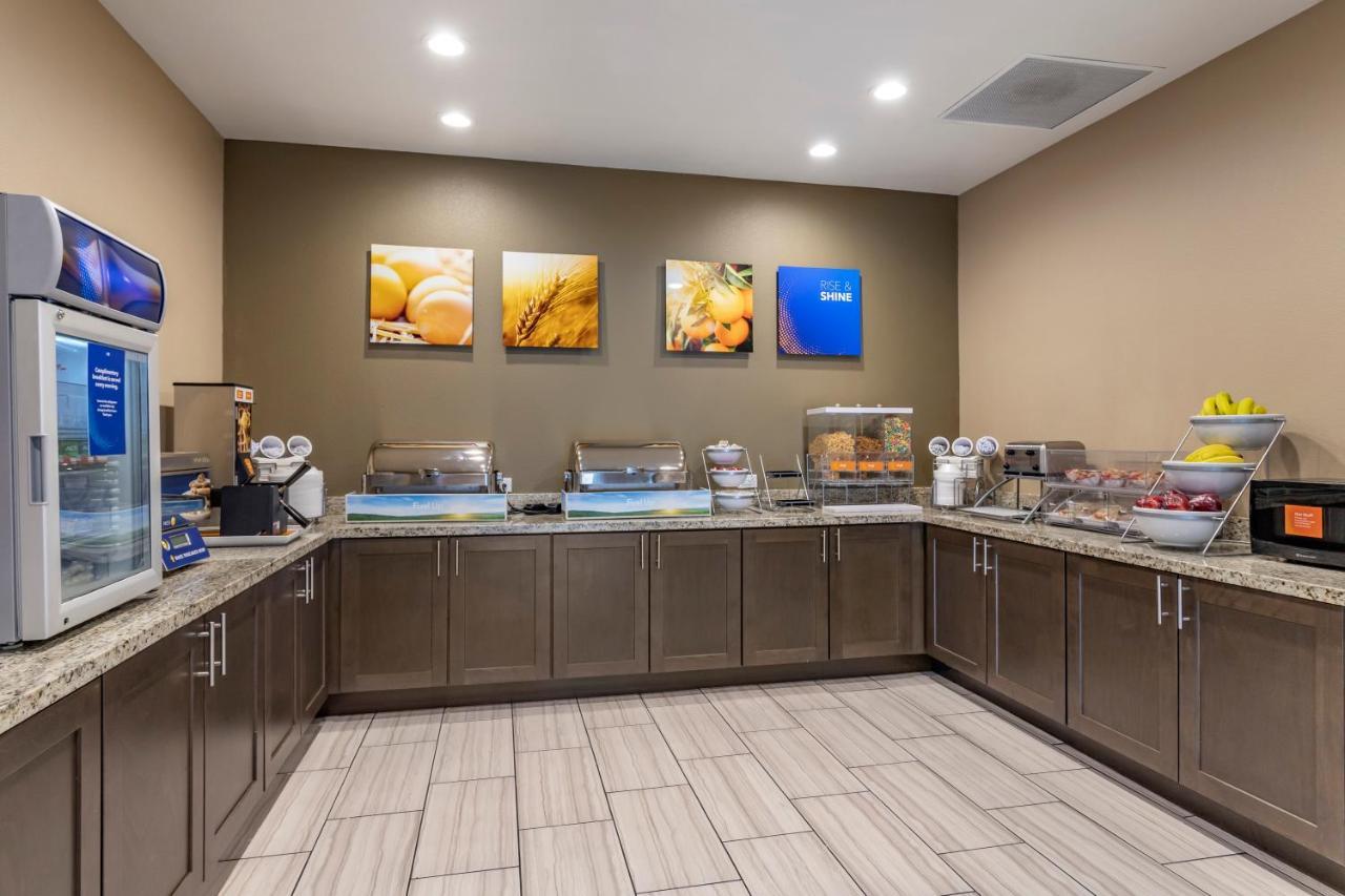 Comfort Suites Near Sam Houston Race Park Jersey Village Экстерьер фото