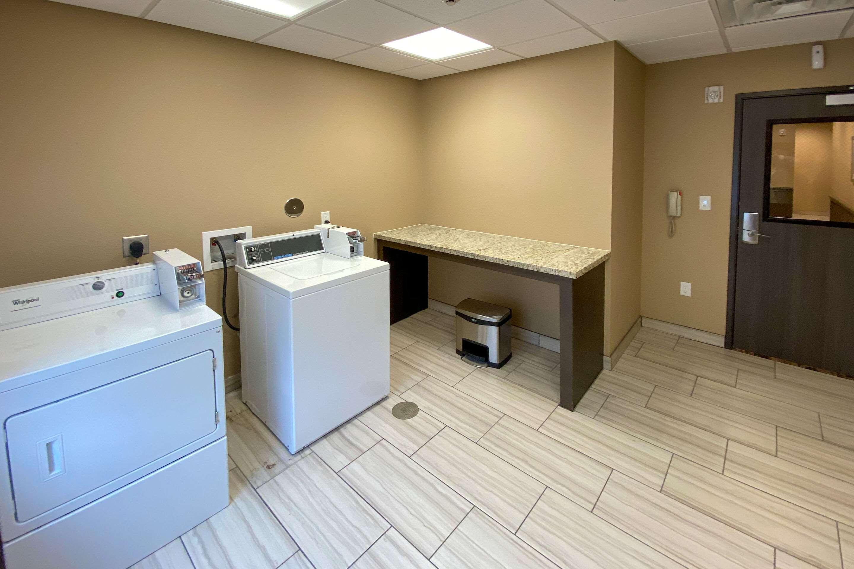 Comfort Suites Near Sam Houston Race Park Jersey Village Экстерьер фото